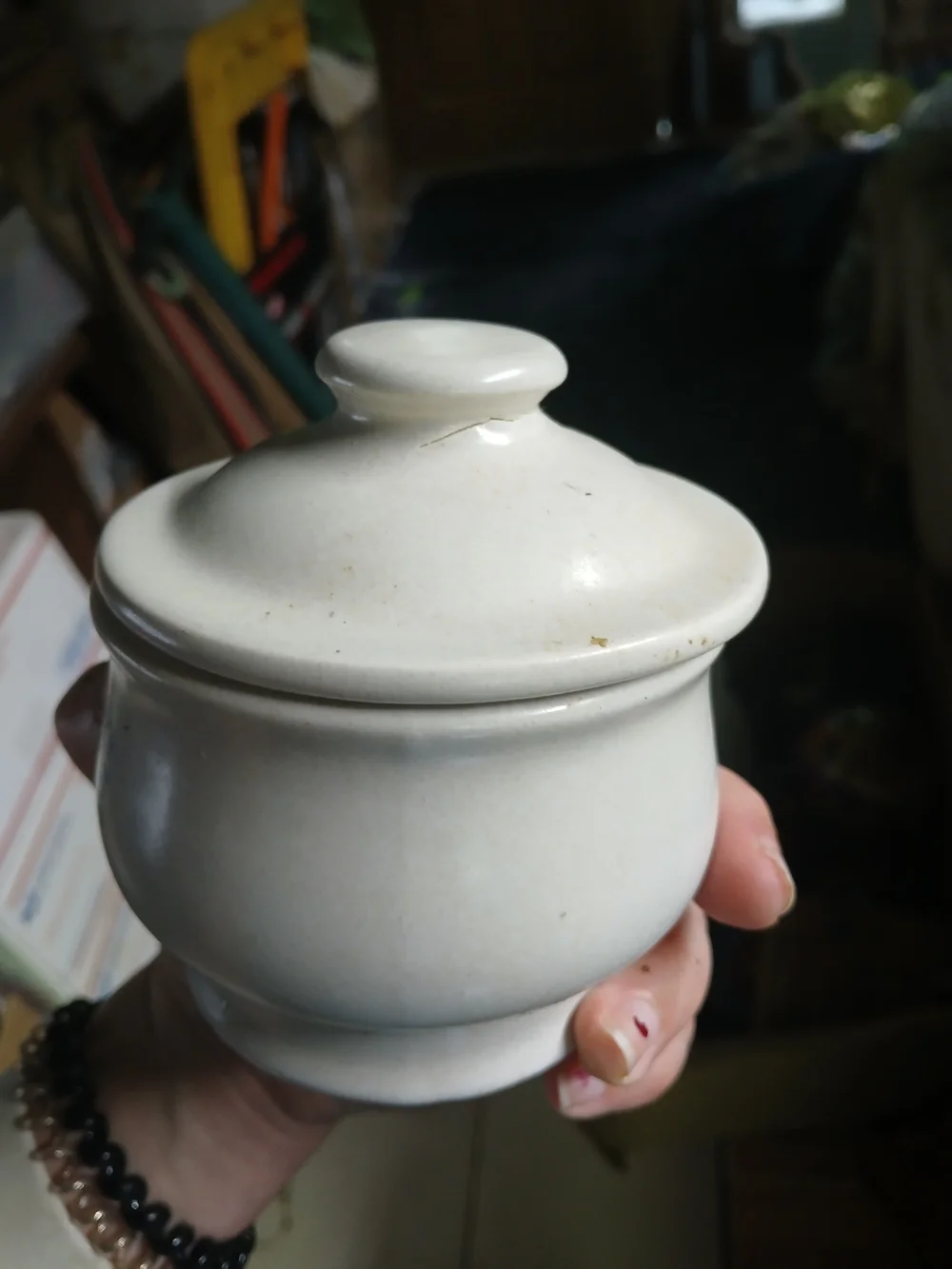 Pfaltzgraff stoneware item is from the Yorktowne collection, Sugar Bowl 5